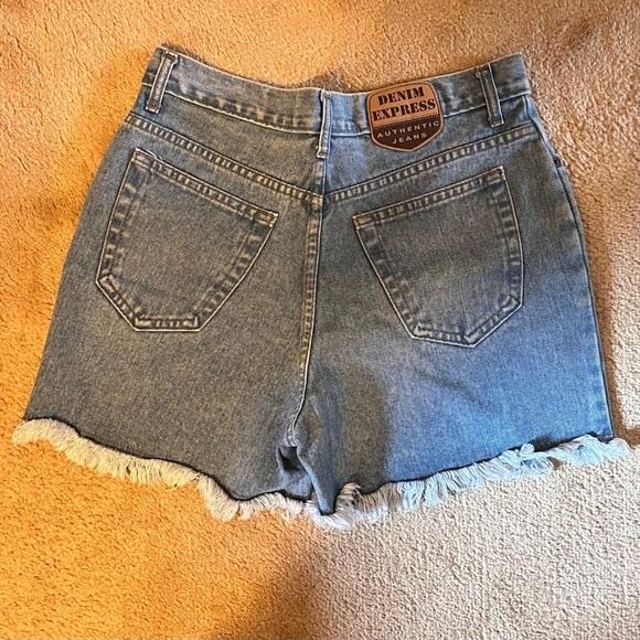 Vintage Denim Shorts with Frayed Hem - Picture 2 of 8